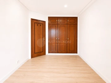 Apartamento T2 para Venda em Santa Marinha e São Pedro da Afurada