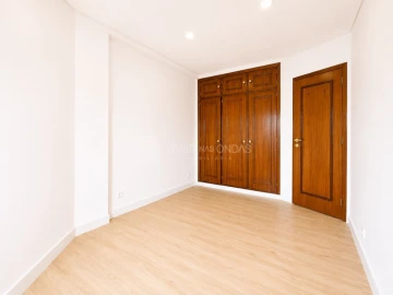 Apartamento T2 para Venda em Santa Marinha e São Pedro da Afurada
