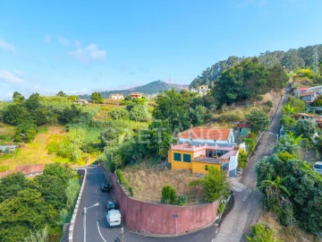Moradia T5 para Venda em Ponta do Sol
