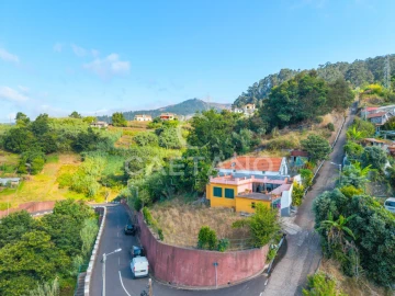 Moradia T5 para Venda em Ponta do Sol
