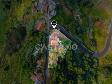 Moradia T5 para Venda em Ponta do Sol