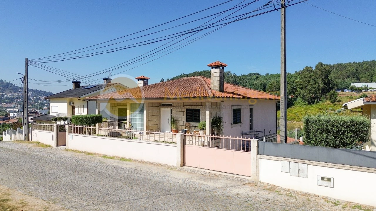 Moradia T3 para Venda em Este (São Pedro e São Mamede) Foto 25