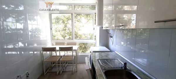 Apartamento T2 para Arrendamento em Oeiras e São Julião da Barra, Paço de Arcos e Caxias