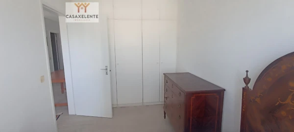 Apartamento T2 para Arrendamento em Oeiras e São Julião da Barra, Paço de Arcos e Caxias