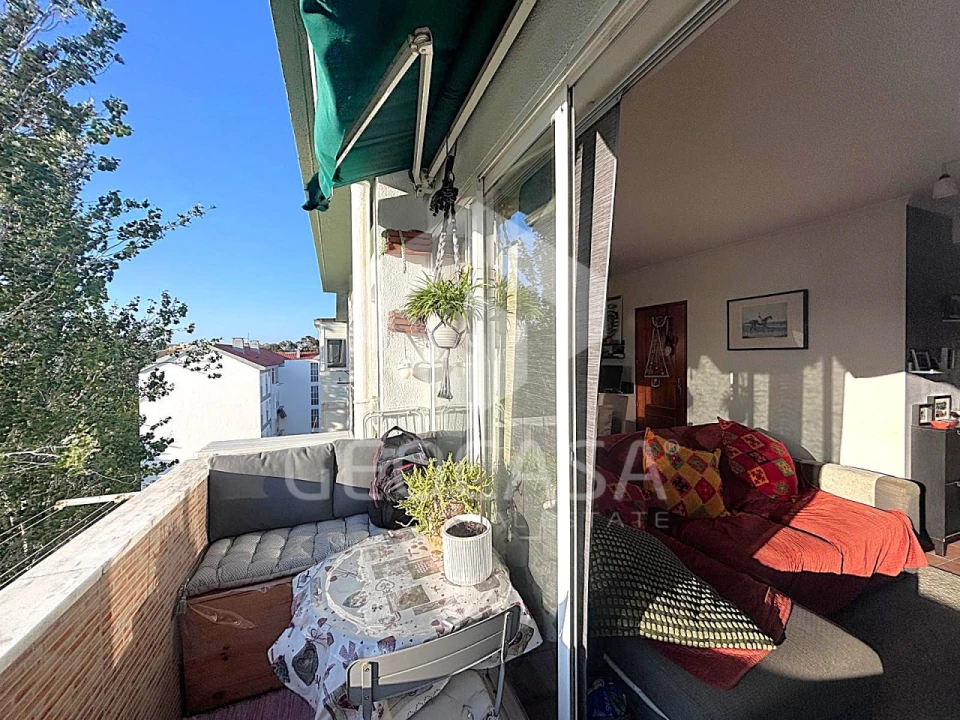 Apartamento T2 para Venda em Oeiras e São Julião da Barra, Paço de Arcos e Caxias Foto 2