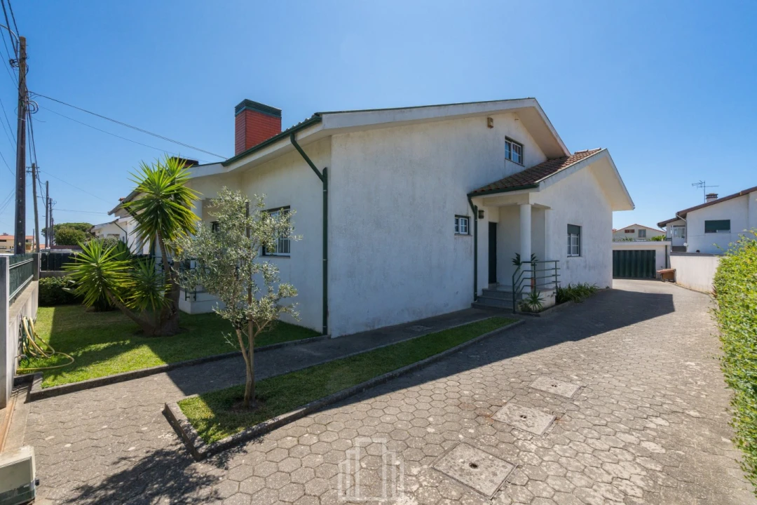 Moradia T3 para Venda em Ovar, São João, Arada e São Vicente de Pereira Jusã Foto 2