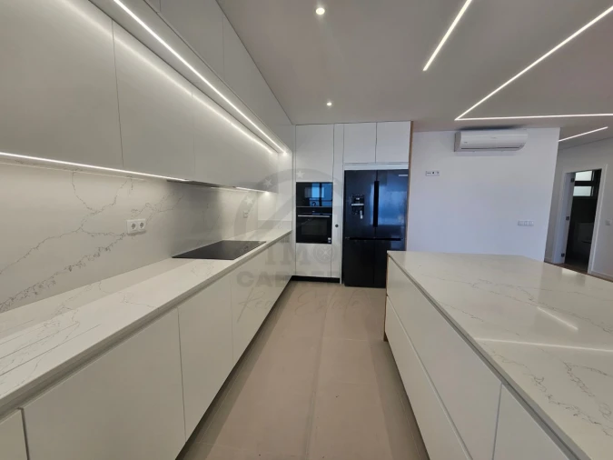 Moradia T3 para Venda em São Martinho Foto 13