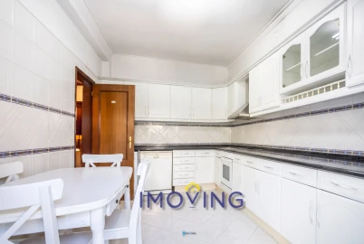 Apartamento T2 para Venda em Baixa da Banheira e Vale da Amoreira