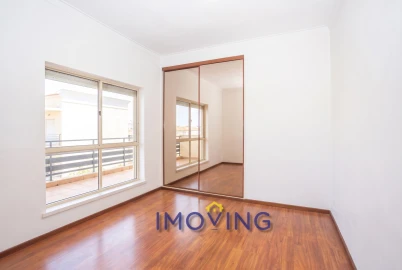 Apartamento T2 para Venda em Baixa da Banheira e Vale da Amoreira