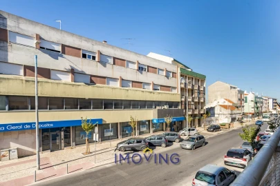 Apartamento T2 para Venda em Baixa da Banheira e Vale da Amoreira