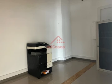Escritório para Arrendamento em A dos Cunhados e Maceira
