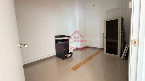 Escritório para Arrendamento em A dos Cunhados e Maceira