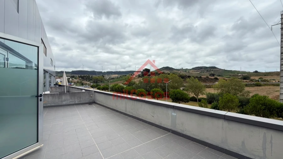 Escritório para Arrendamento em A dos Cunhados e Maceira Foto 5