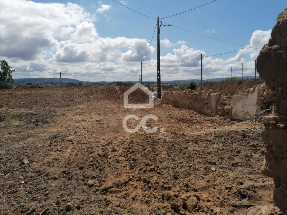Terreno para Venda em Carvalhal Foto 4