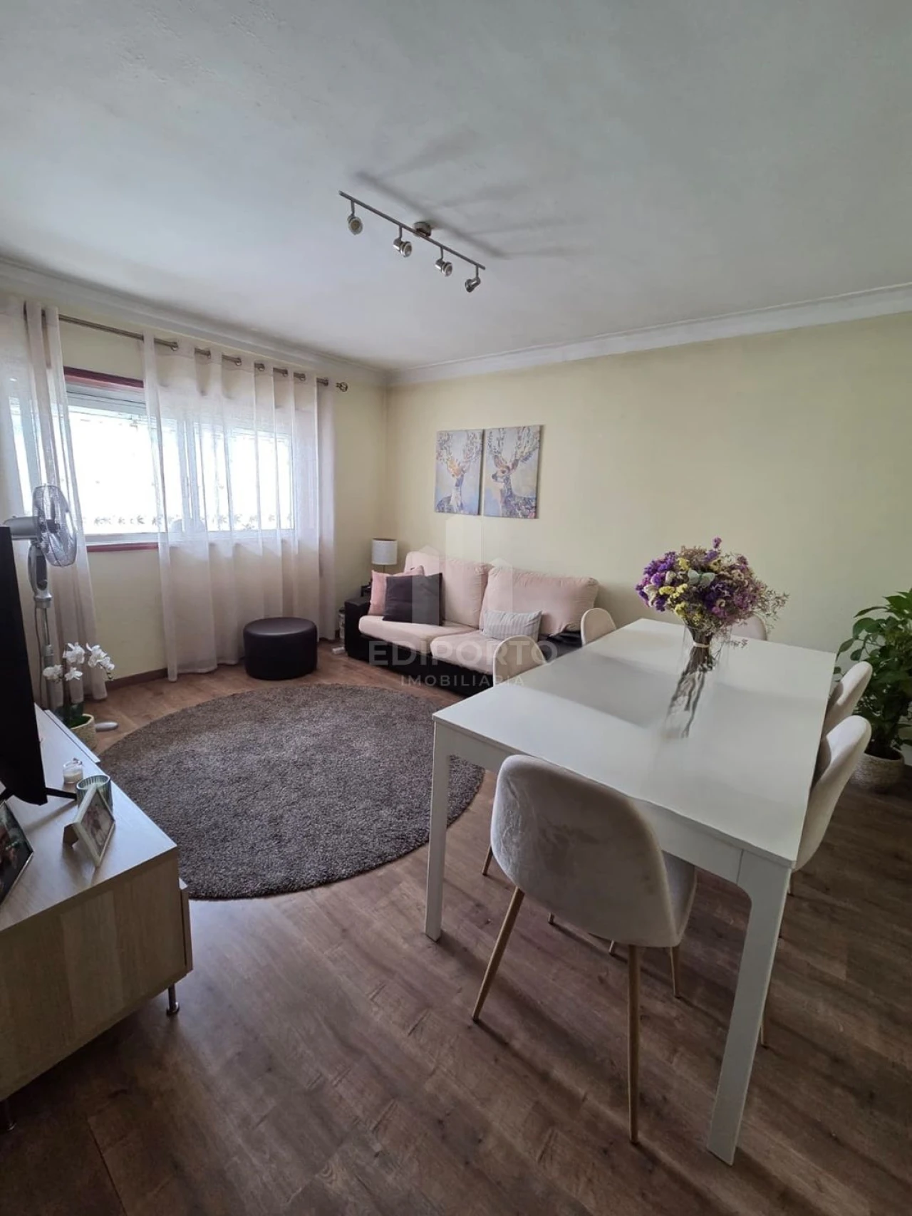 Apartamento T2 para Venda em Fânzeres e São Pedro da Cova Foto 1