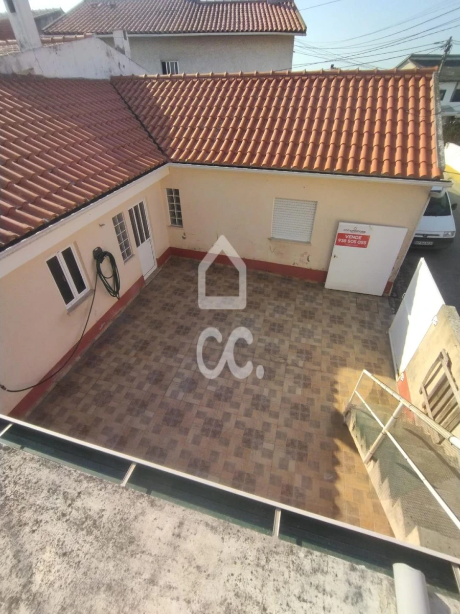 Moradia T2 para Venda em Vieira de Leiria Foto 8