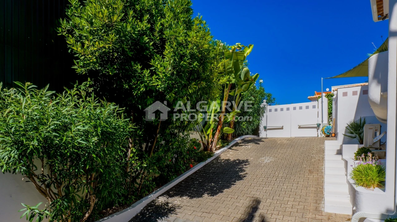 Moradia T3 para Venda em Boliqueime Foto 46