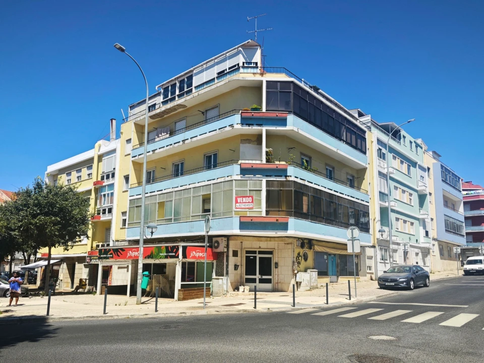Apartamento T3 para Venda em Venteira Foto 20