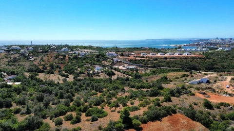 Terreno para Venda em Ferragudo