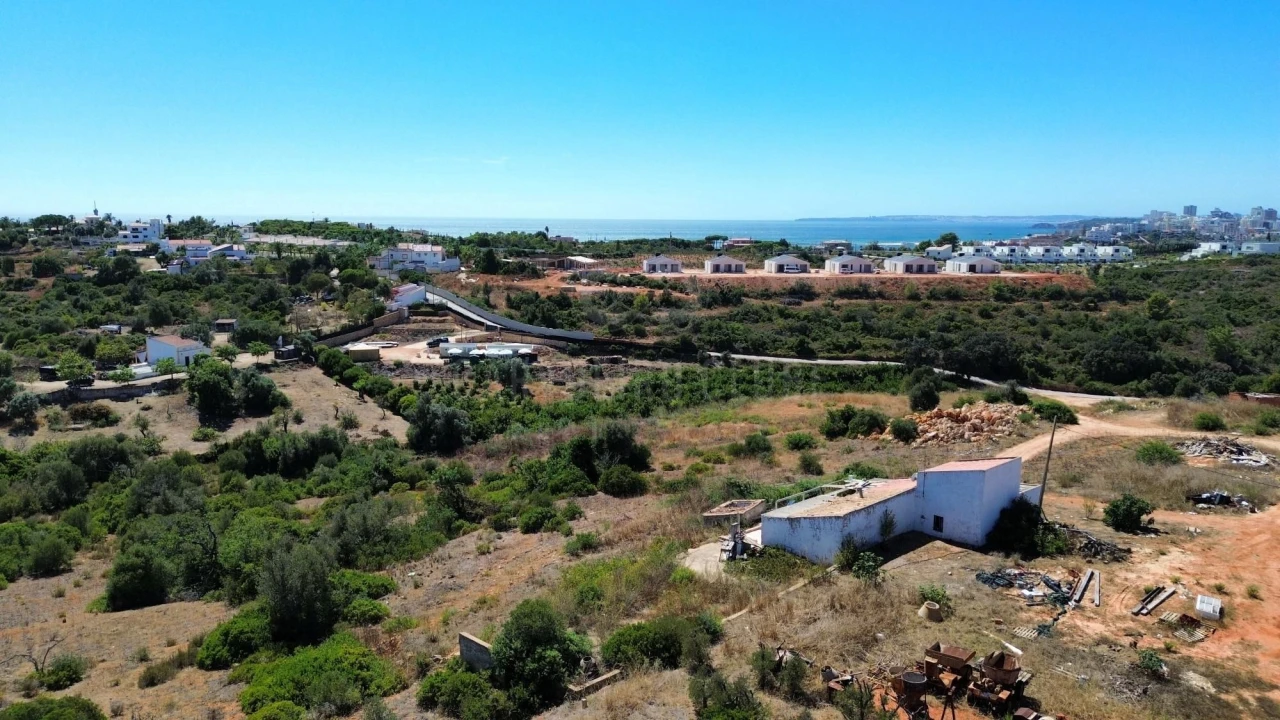 Terreno para Venda em Ferragudo Foto 1