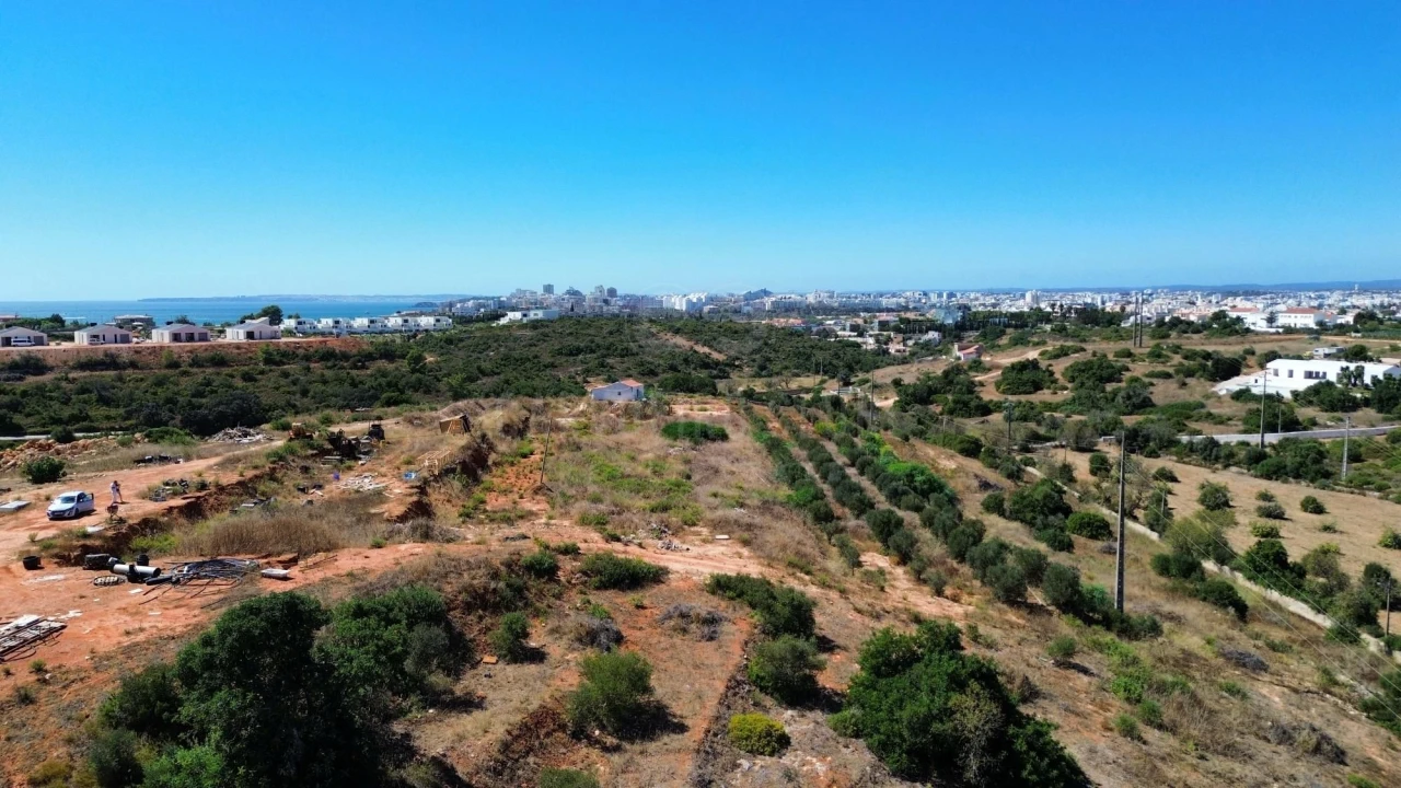 Terreno para Venda em Ferragudo Foto 12