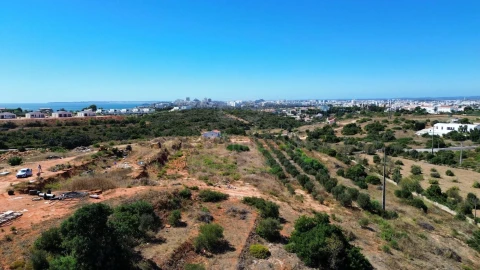 Terreno para Venda em Ferragudo