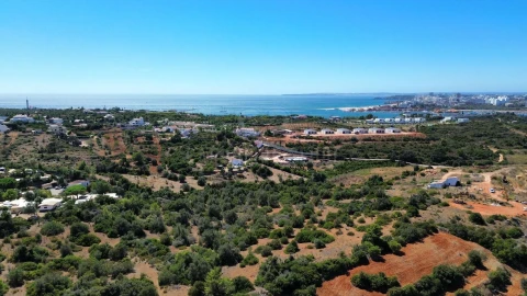 Terreno para Venda em Ferragudo