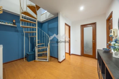 Apartamento T2 para Venda em Gondomar (São Cosme), Valbom e Jovim