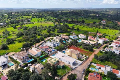 Moradia T3 para Venda em Mexilhoeira Grande