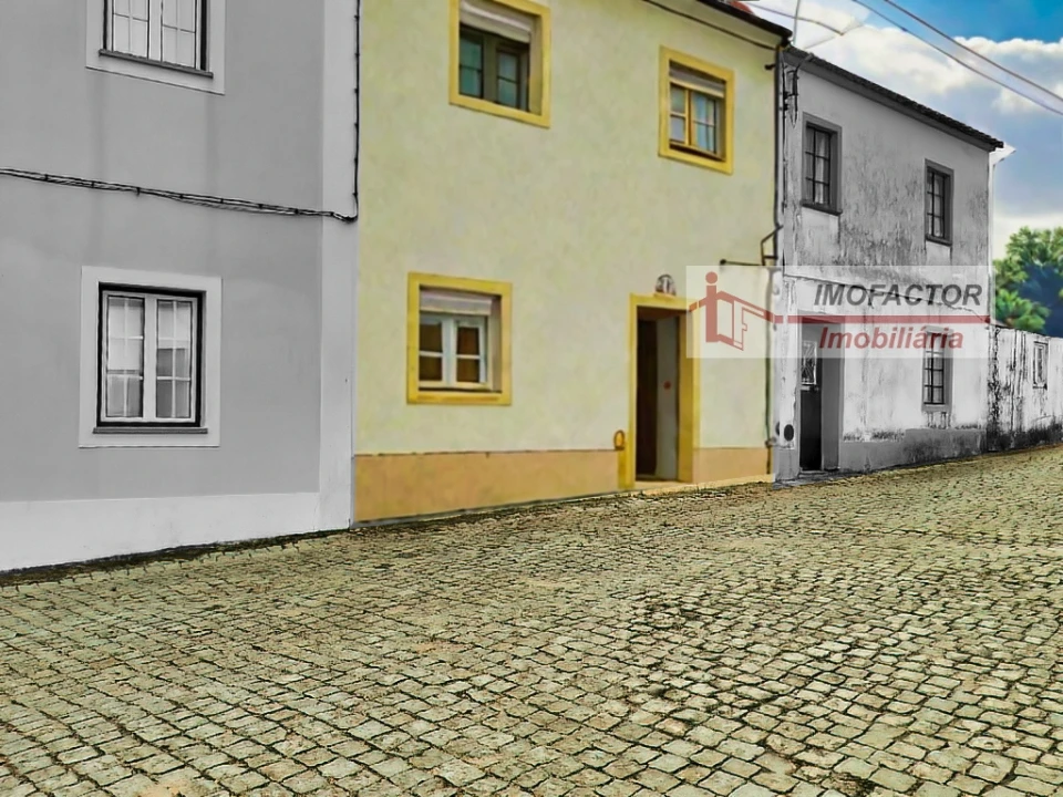 Moradia T3 para Venda em Perais Foto 1