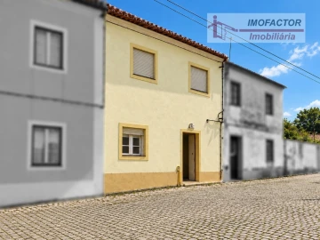 Moradia T3 para Venda em Perais