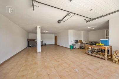Moradia T4 para Venda em Lagos (São Sebastião e Santa Maria)