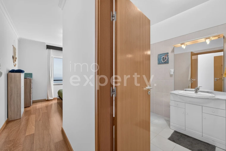 Apartamento T2 para Venda em Caniço Foto 19