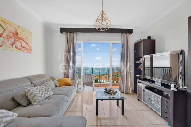 Apartamento T2 para Venda em Caniço Foto 5