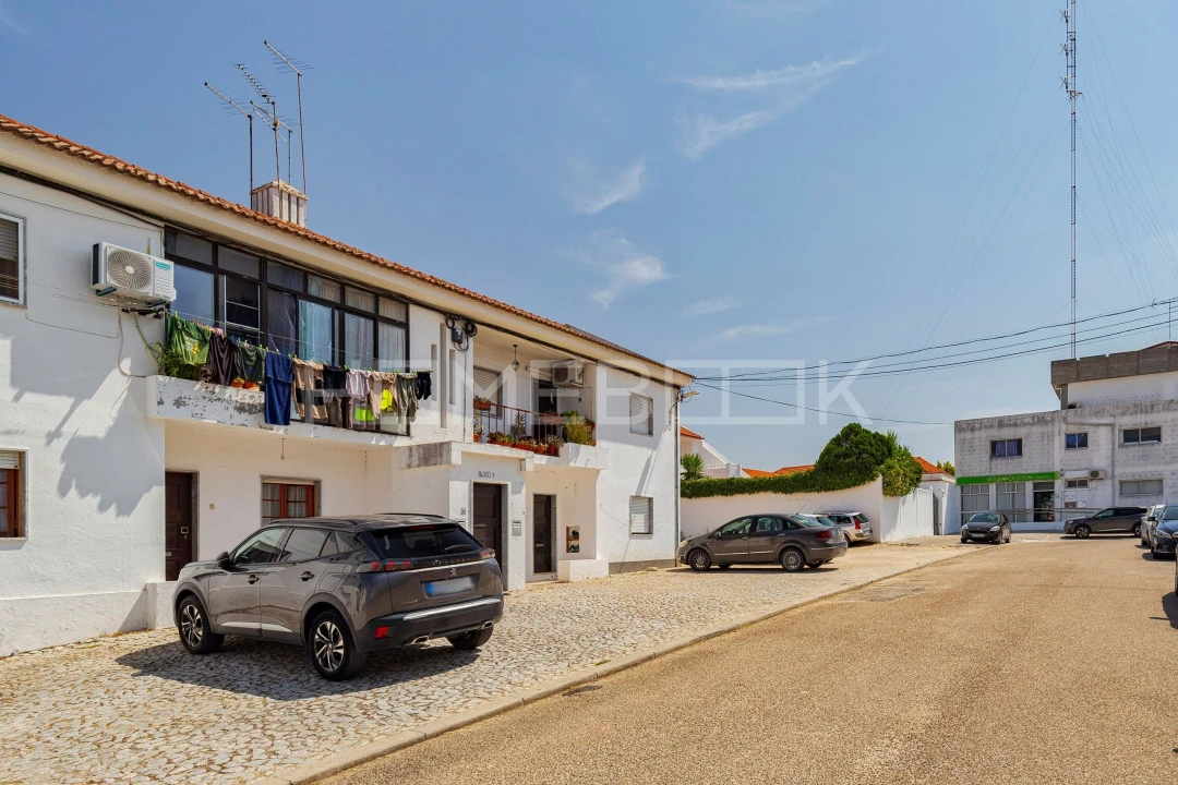 Apartamento T2 para Venda em Vendas Novas Foto 1