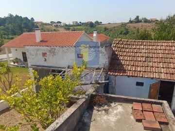 Moradia T3 para Venda em Alvorninha