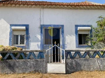 Moradia T3 para Venda em Alvorninha