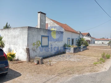 Moradia T3 para Venda em Alvorninha