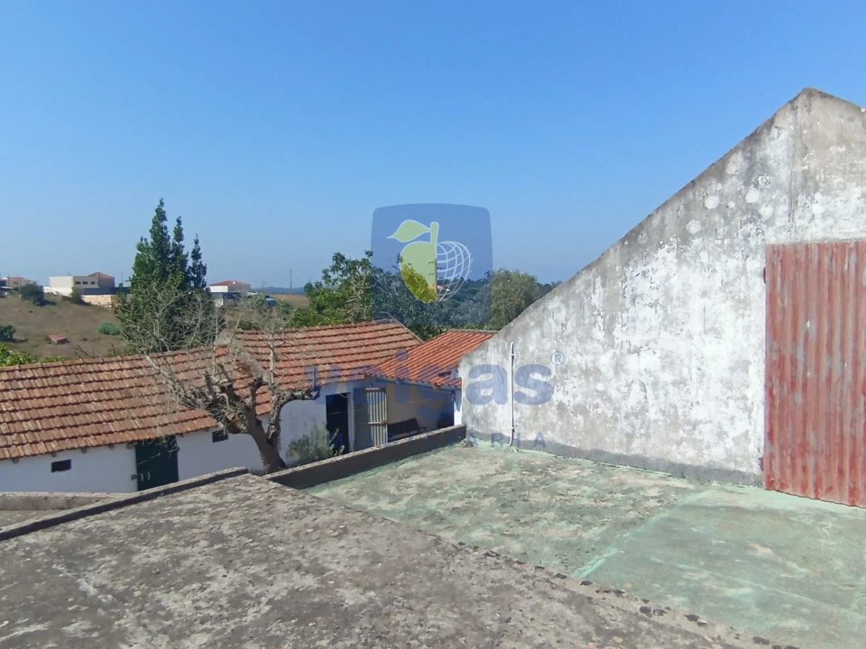 Moradia T3 para Venda em Alvorninha Foto 30