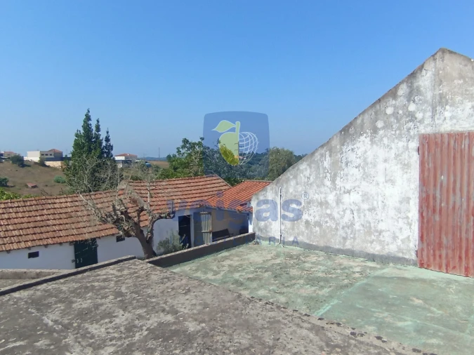 Moradia T3 para Venda em Alvorninha Foto 30