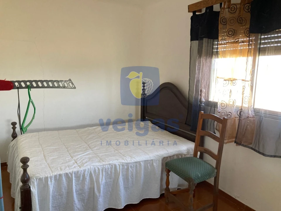 Moradia T3 para Venda em Alvorninha Foto 9