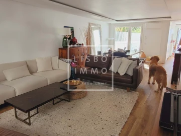 Moradia T5 para Venda em Estrela