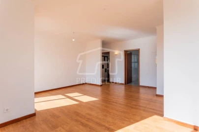 Apartamento T2 para Venda em Caniço