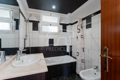 Apartamento T2 para Venda em Caniço