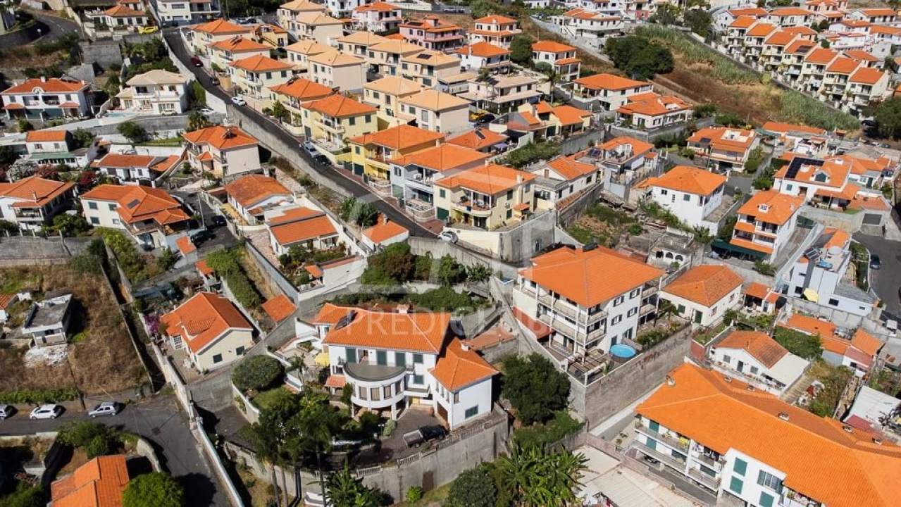 Moradia T4 para Venda em Santo Antonio Foto 30
