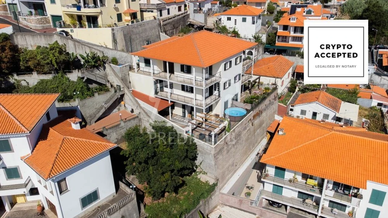 Moradia T4 para Venda em Santo Antonio Foto 1