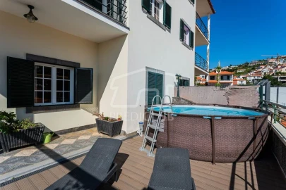 Moradia T4 para Venda em Santo Antonio