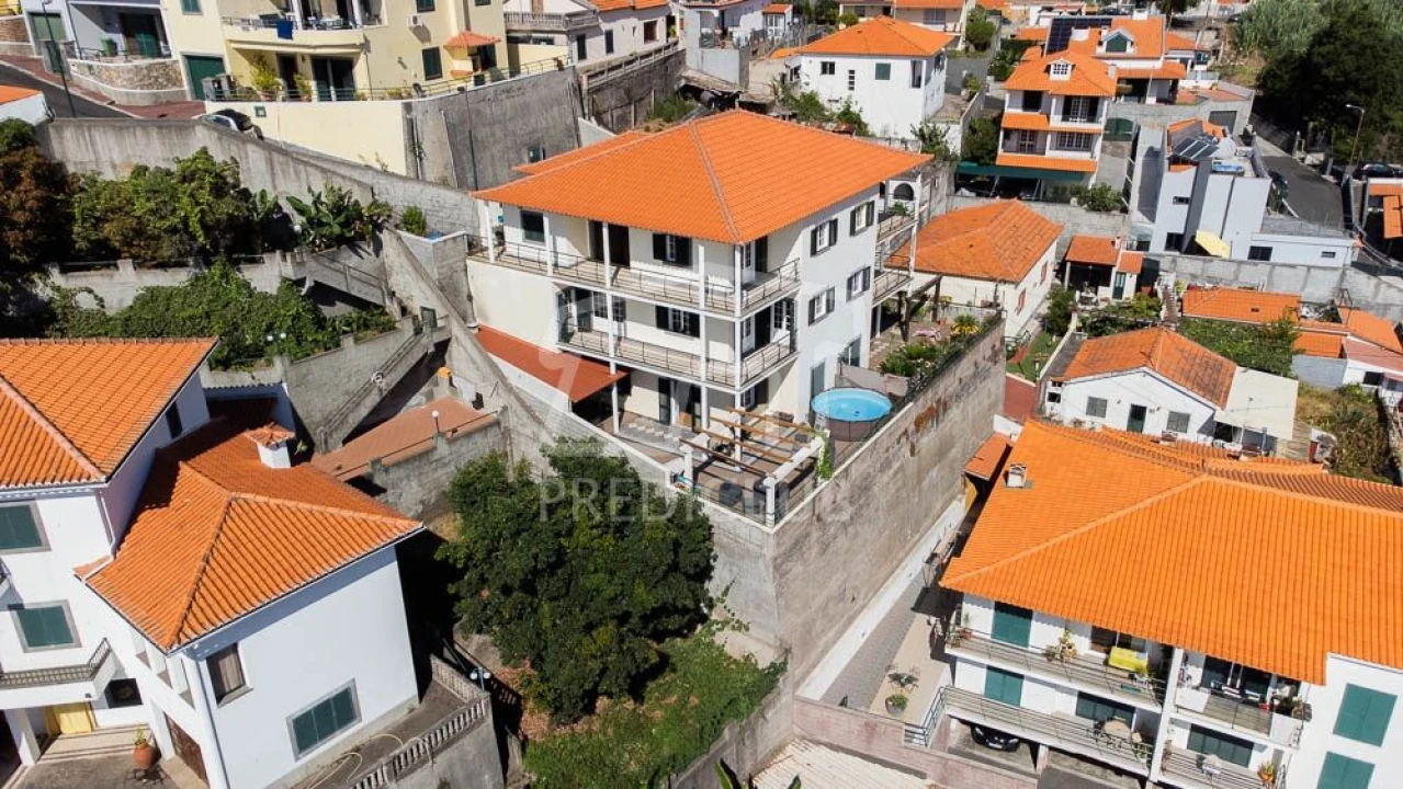 Moradia T4 para Venda em Santo Antonio Foto 29