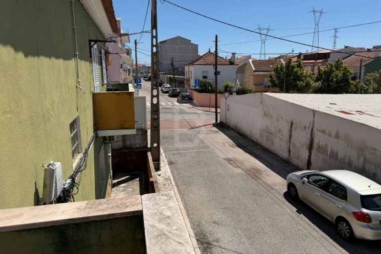 Prédio para Venda em Odivelas Foto 7