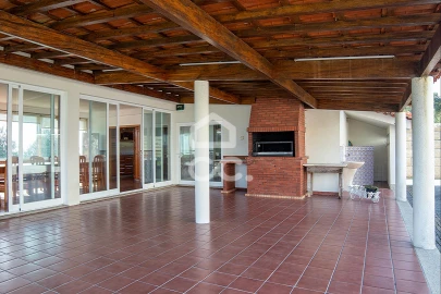 Moradia T6 para Venda em Figueiras e Covas